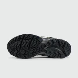 Asics Gel-Kahana 8 Black Yellow