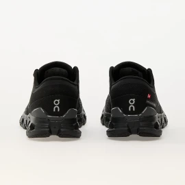 On W Cloud X 4 Black/ Eclipse
