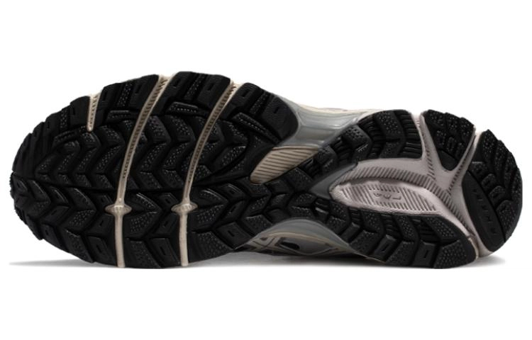 Asics Gel-Kahana 8 Grey