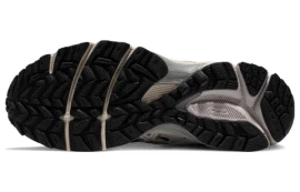 Asics Gel-Kahana 8 Grey