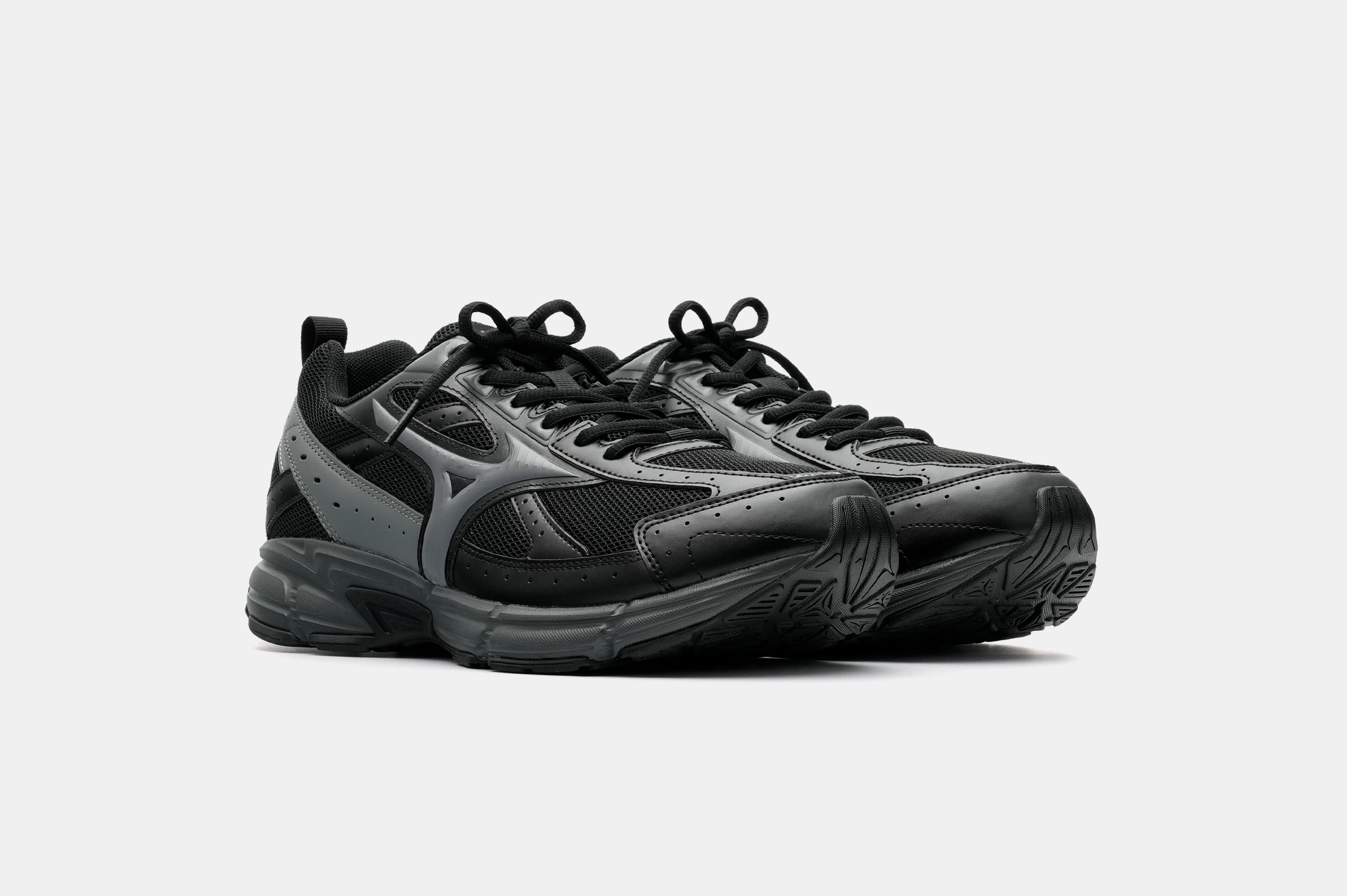 Mizuno Speed 'Black/Silver'