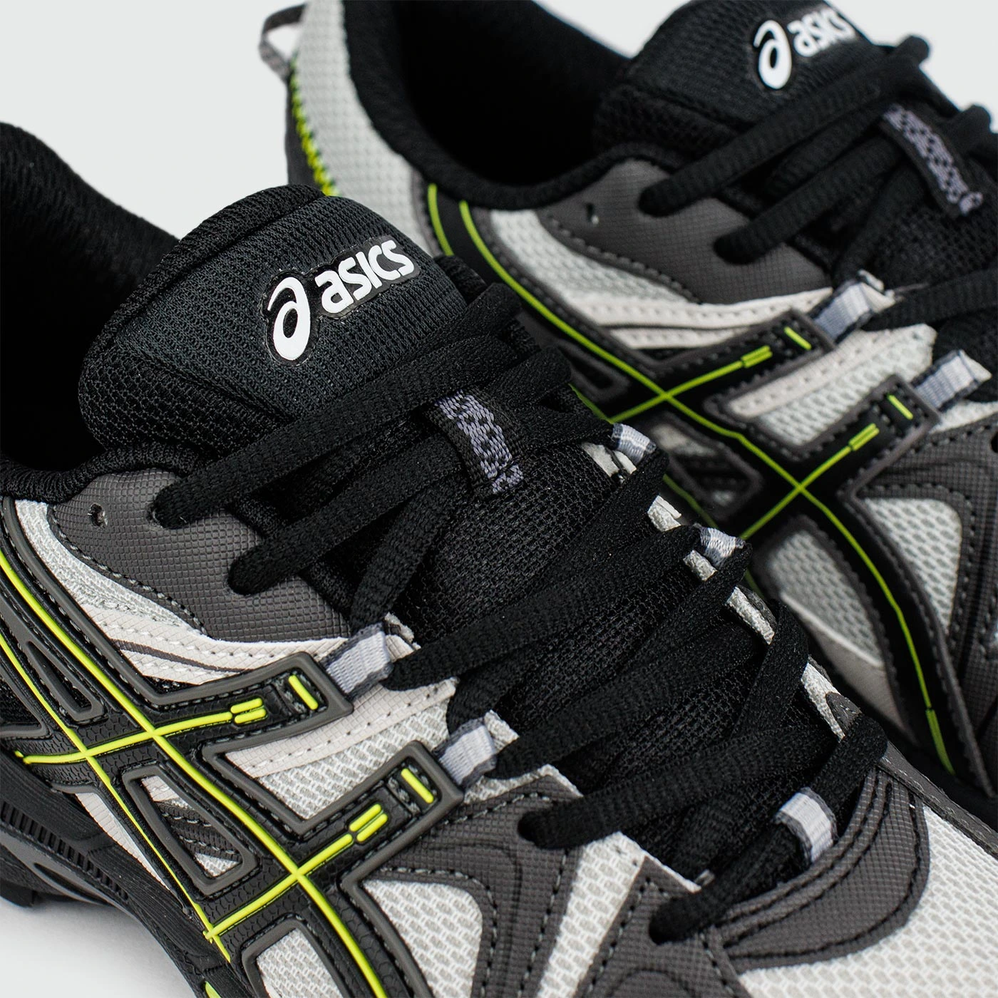 Asics Gel-Kahana 8 Black Yellow