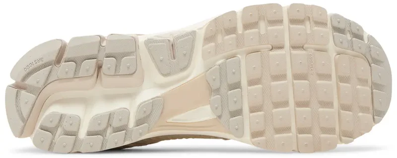 Nike Zoom Vomero 5 Light Orewood Brown