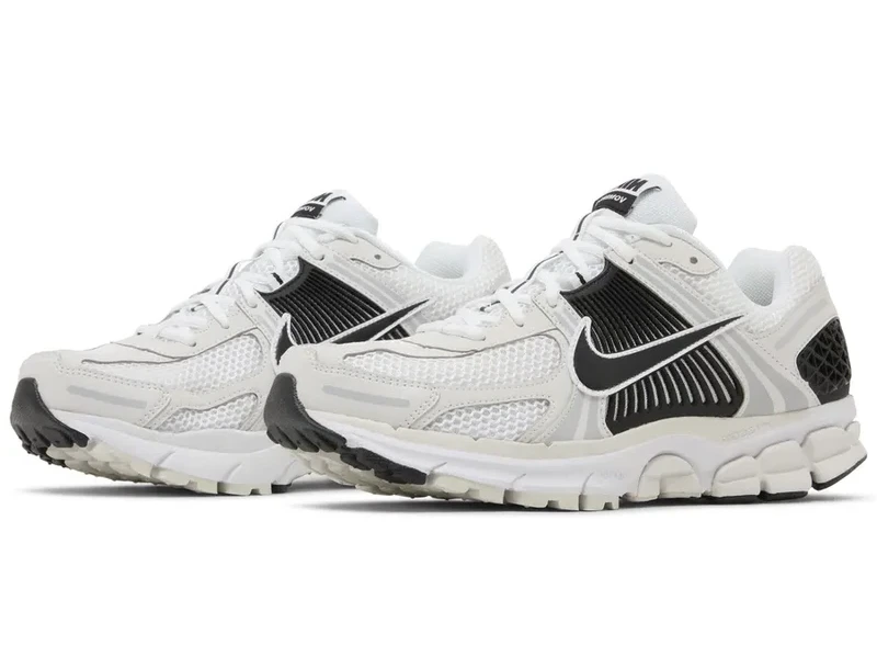 Nike Zoom Vomero 5 White Black